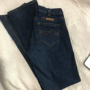 Cowgirl Tuff Don't Fence Me In JDelux 28 x 35